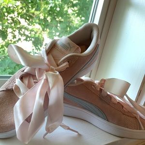 Pink Pumas